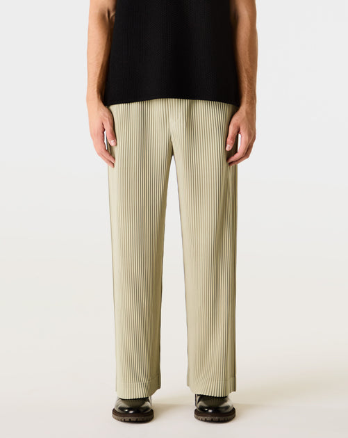 HOMME PLISSÉ ISSEY MIYAKE 20ss Homme Plissé Issey Miyake — Unique Pleated Fashion – Xhibition