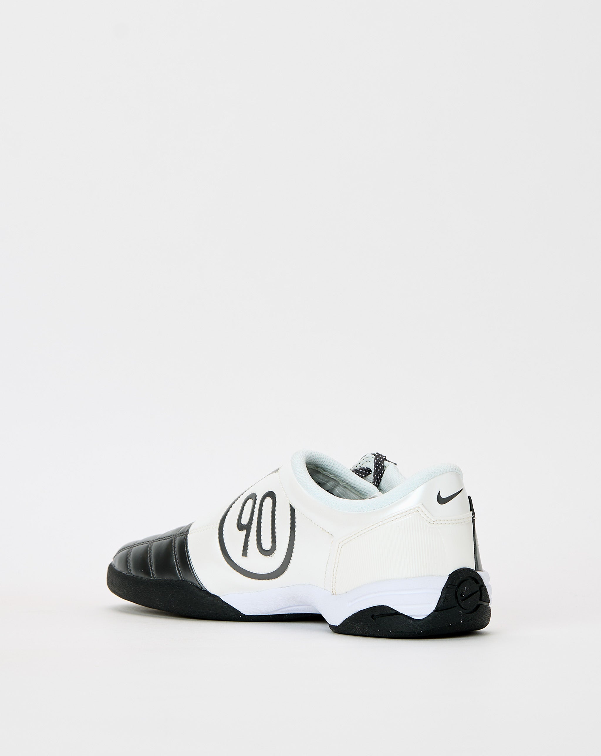 nike braata lite shoe outlet sale store locations