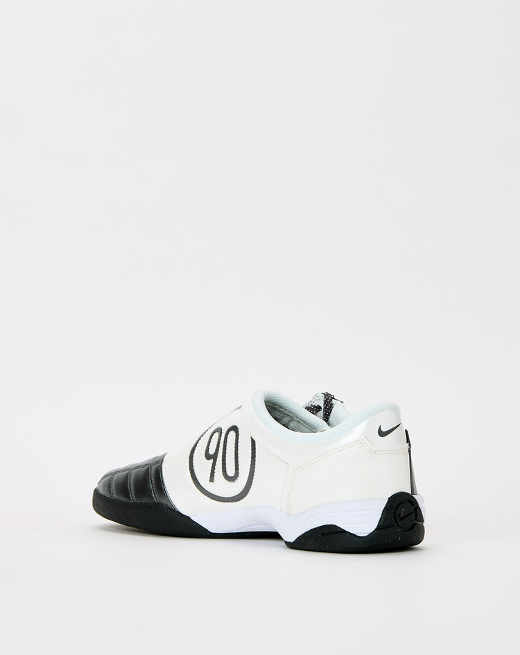 nike high cut shoe with bottom light