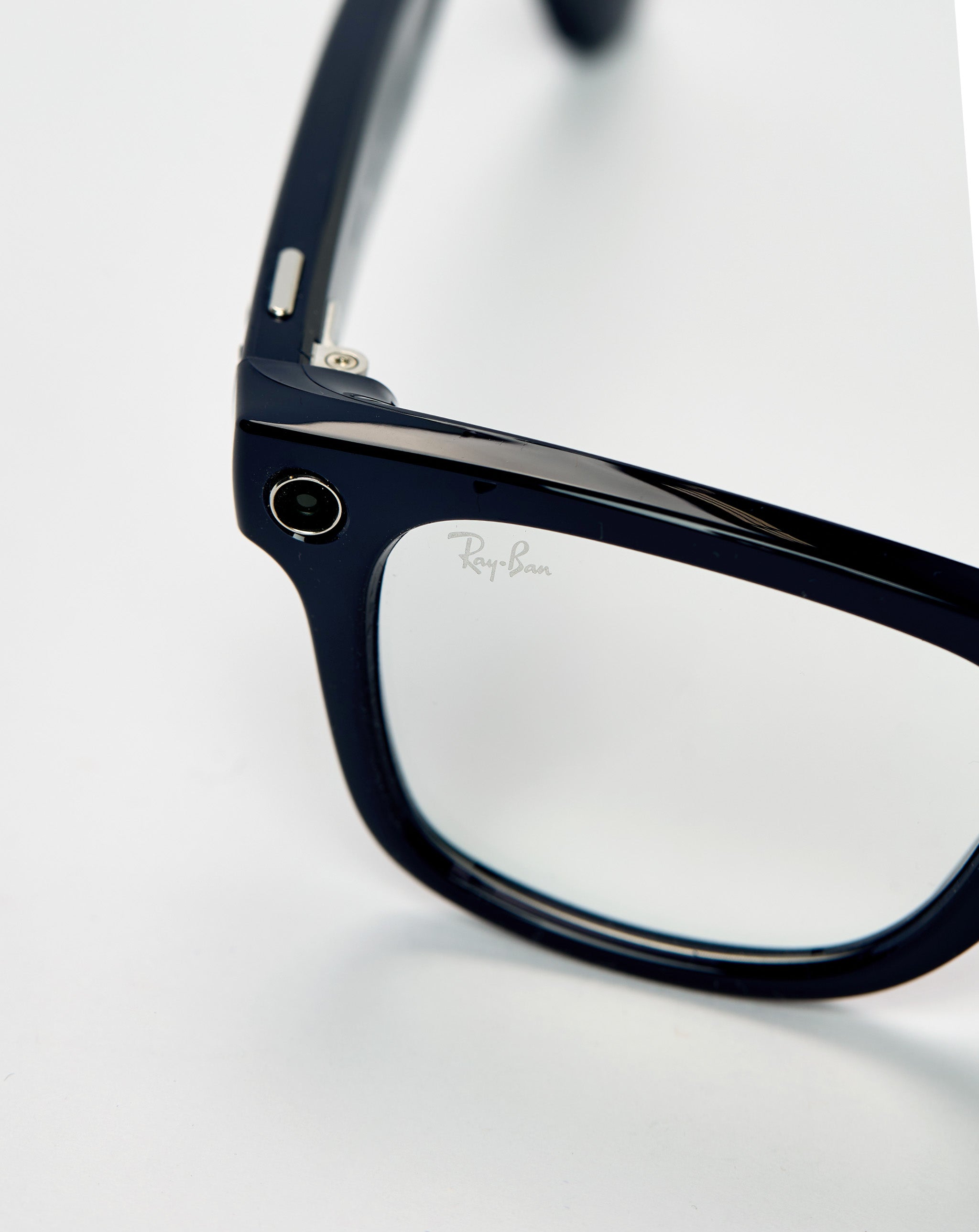 Ray-Ban Meta Wayfarer - XHIBITION