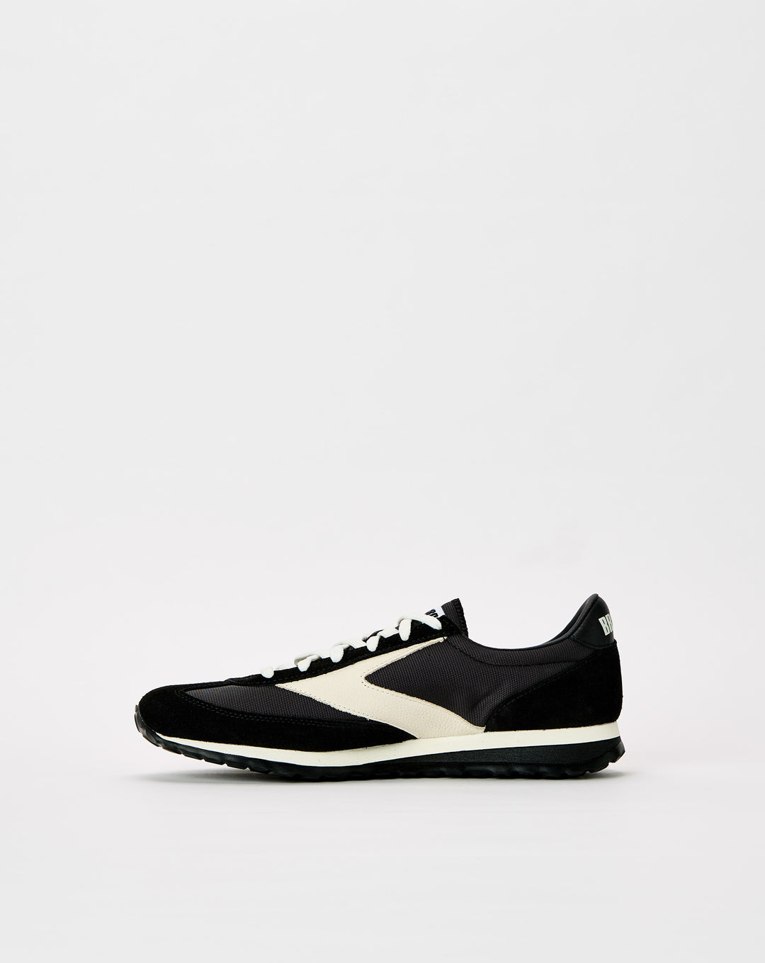 Brooks Vanguard - XHIBITION