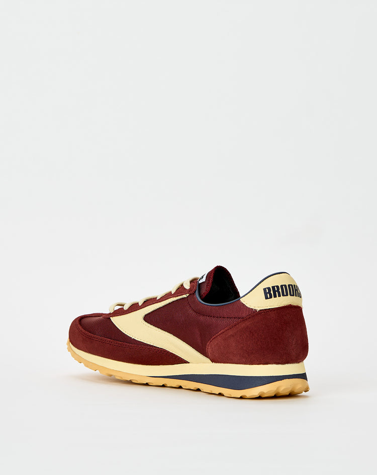 Brooks Vanguard - XHIBITION