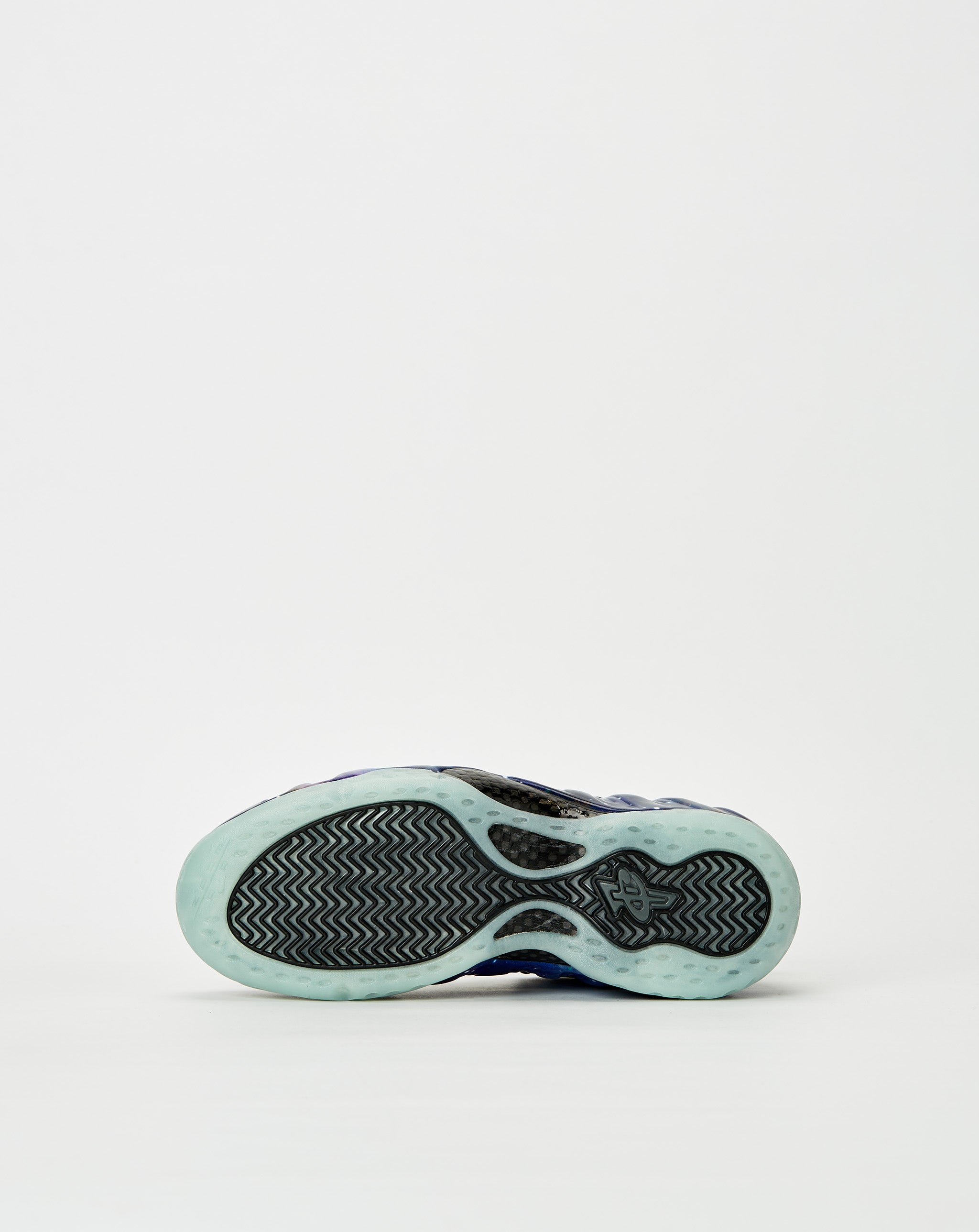 Nike Air Foamposite One - XHIBITION