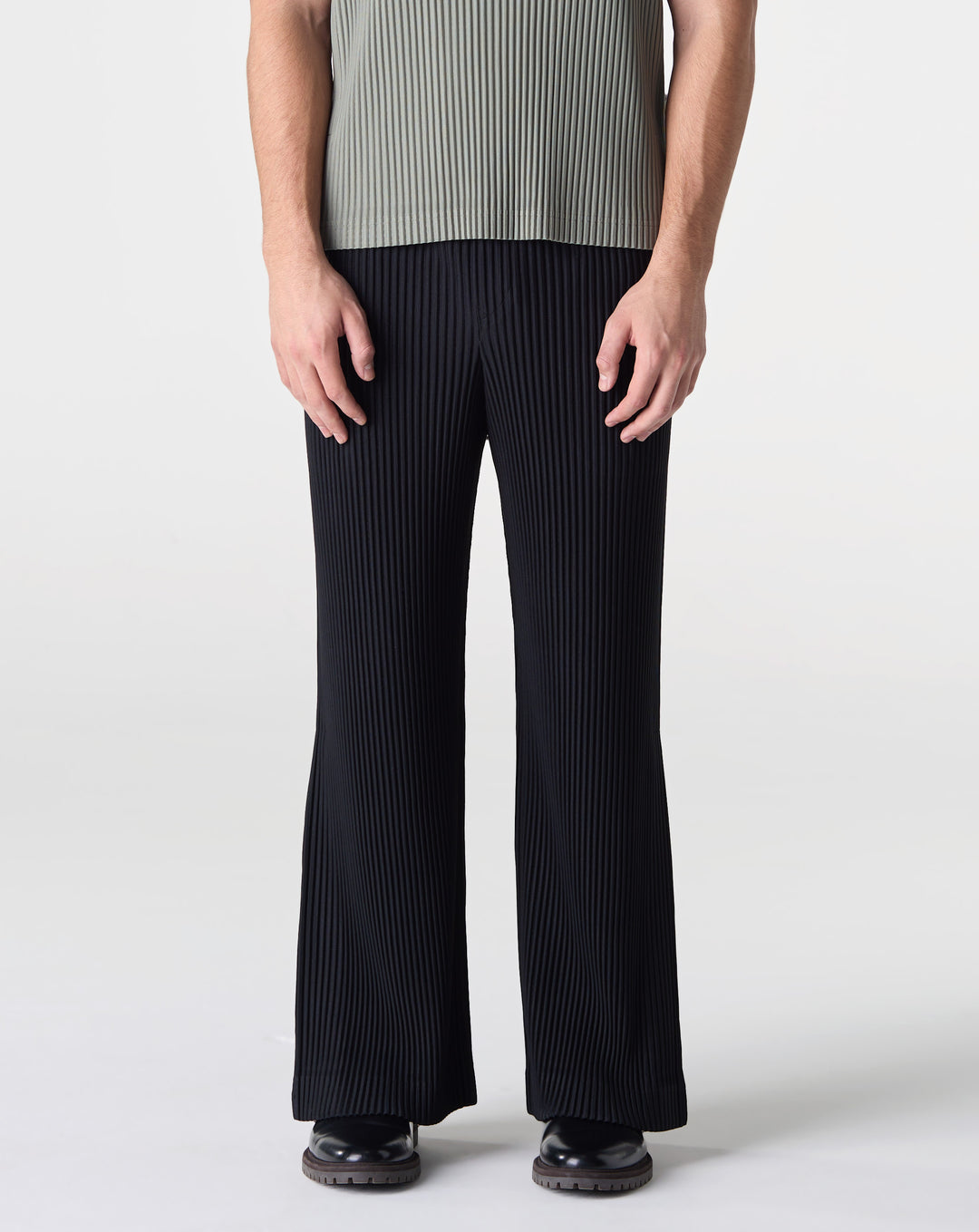 Homme Plissé Issey Miyake Tailored Pleats 1 - XHIBITION