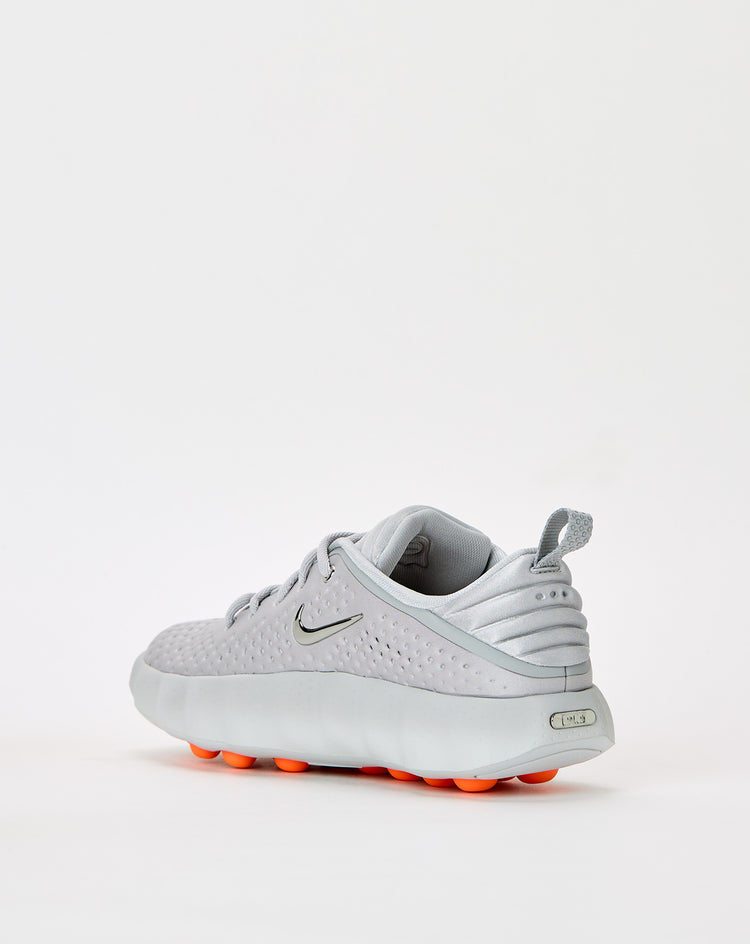 Nike Mind 002 - XHIBITION