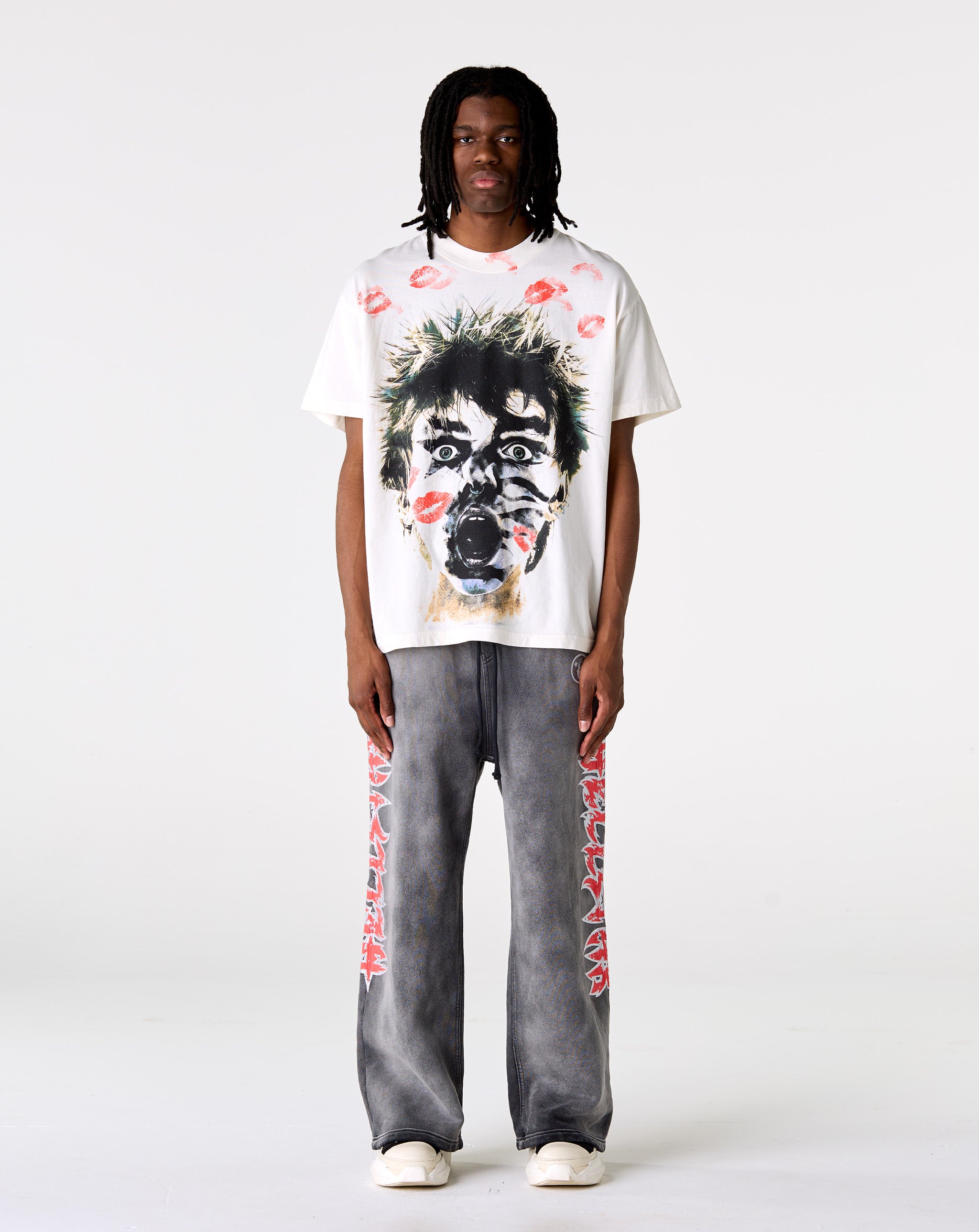Hellstar Stars Shine Graffiti Sweatpants - XHIBITION