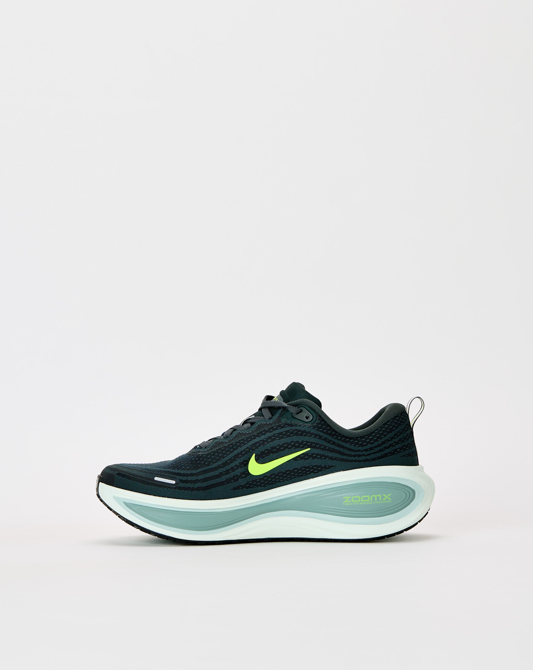 Nike Vomero Plus - XHIBITION