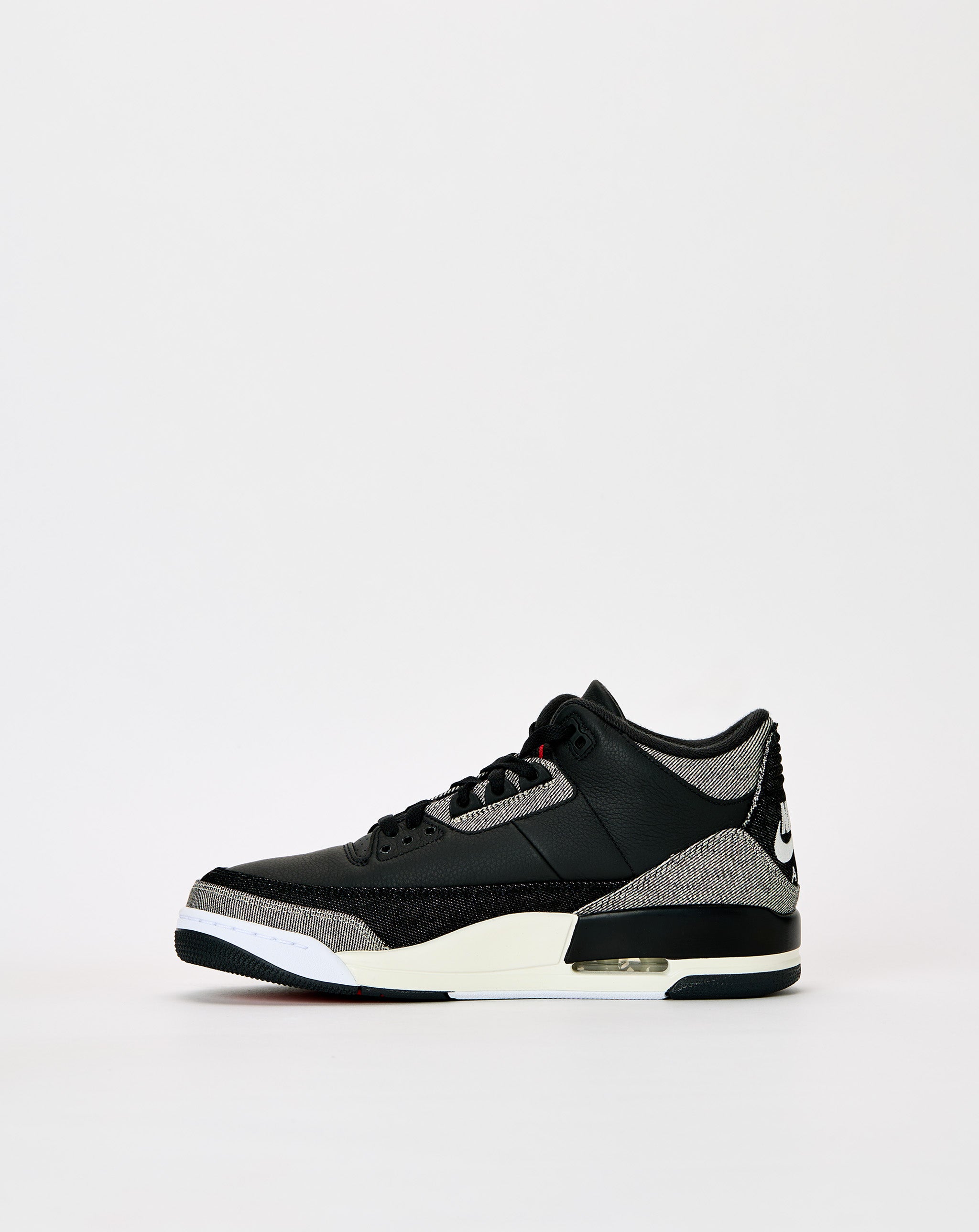 Air Jordan Levi's x Air Jordan 3 Retro - XHIBITION