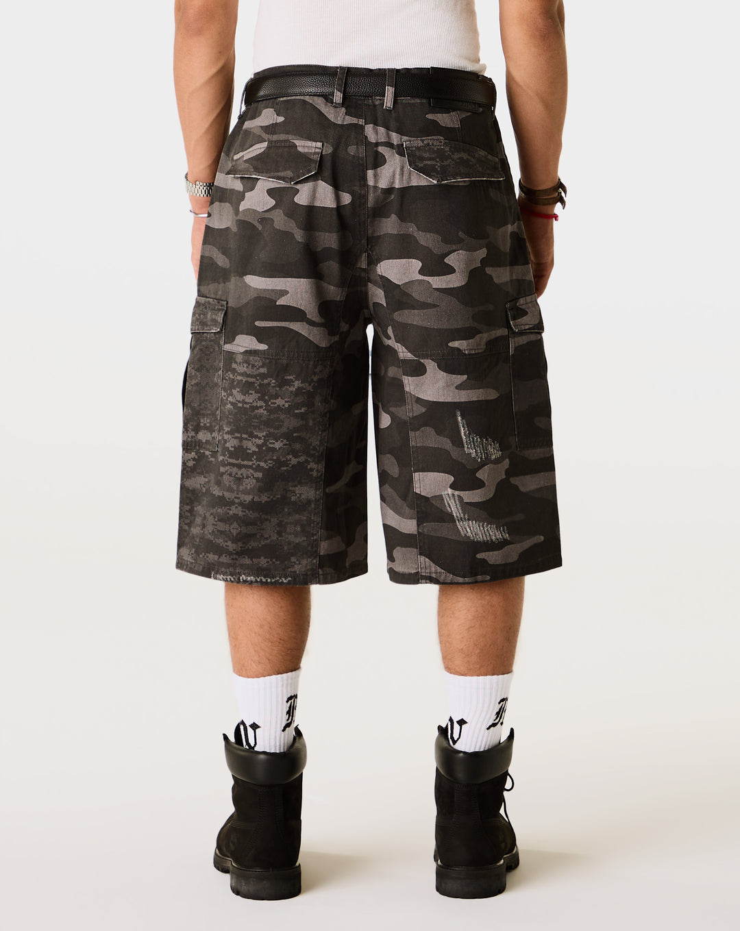 MV FORUMS Eternal Shorts - XHIBITION