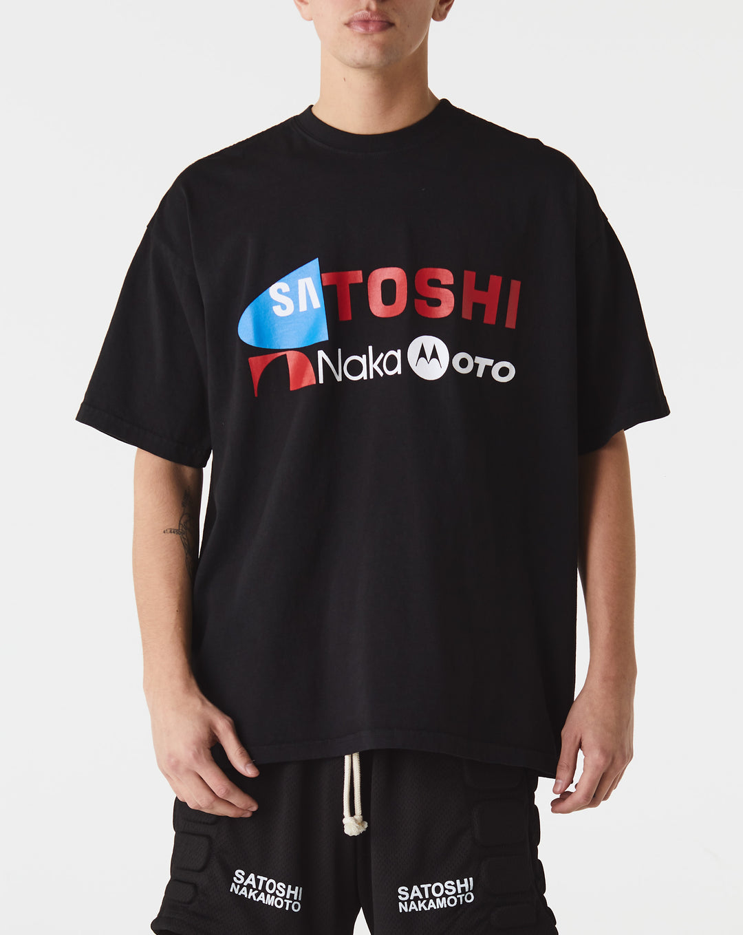 Satoshi Nakamoto Tech Giant T-Shirt Tシャツ